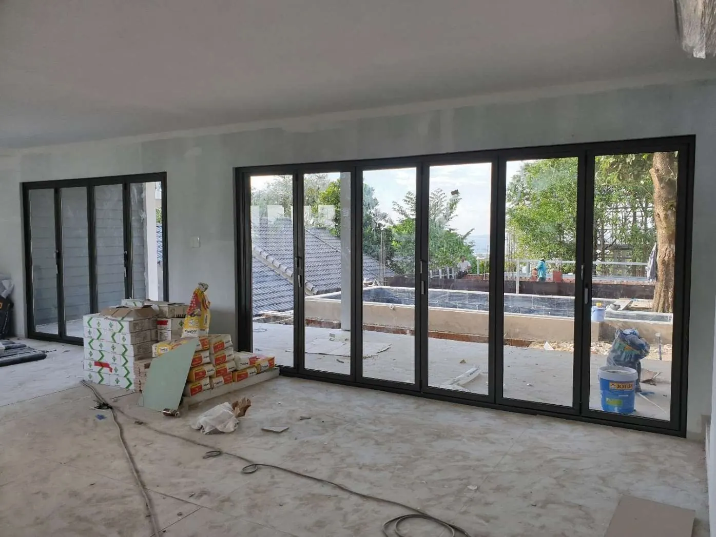 Dương Đông Villa – Cửa xếp trượt, cửa đi ngoại thất