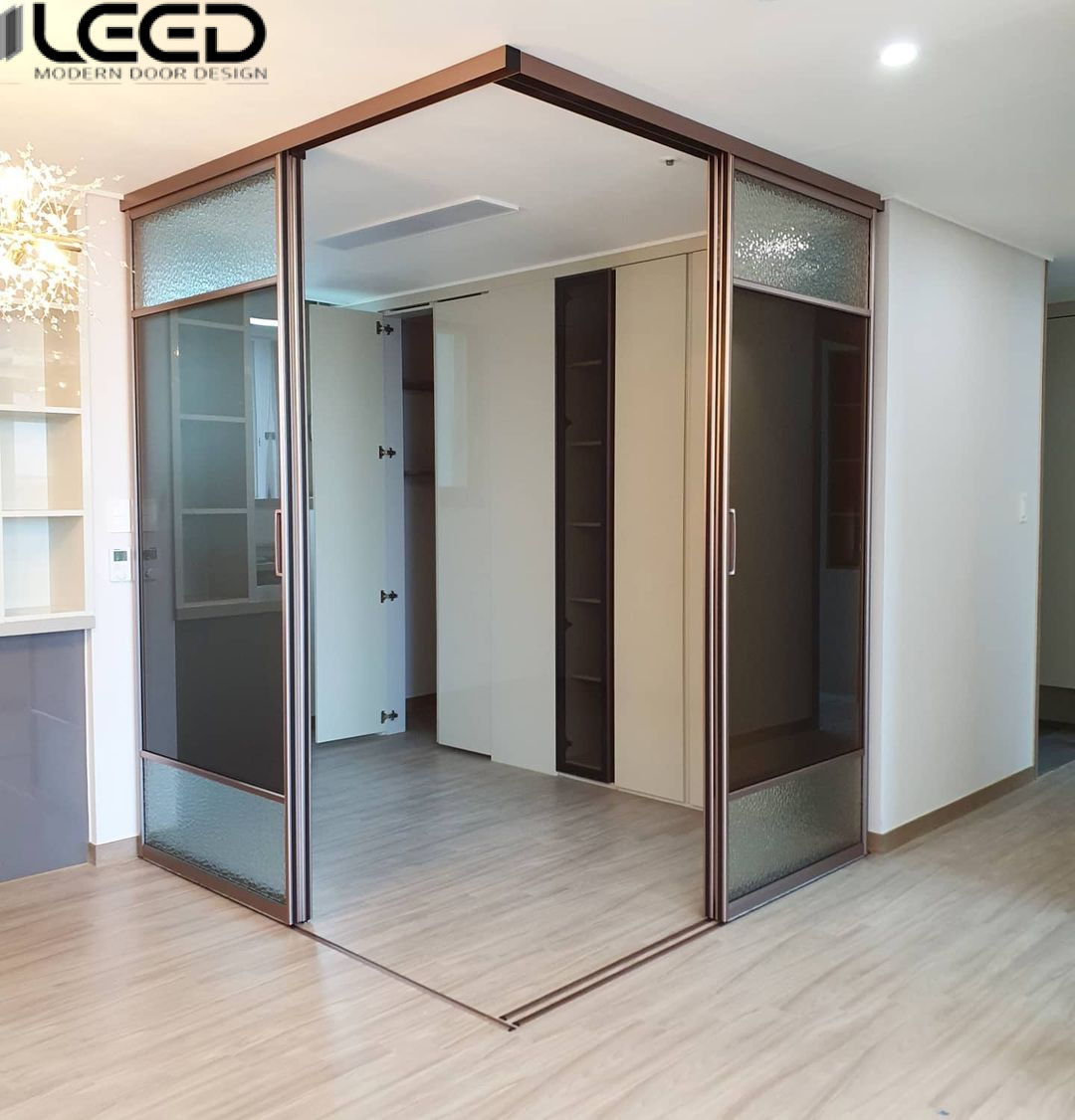 cửa lùa góc vuông